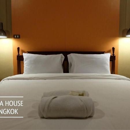 Issara House Bangkok Otel Dış mekan fotoğraf
