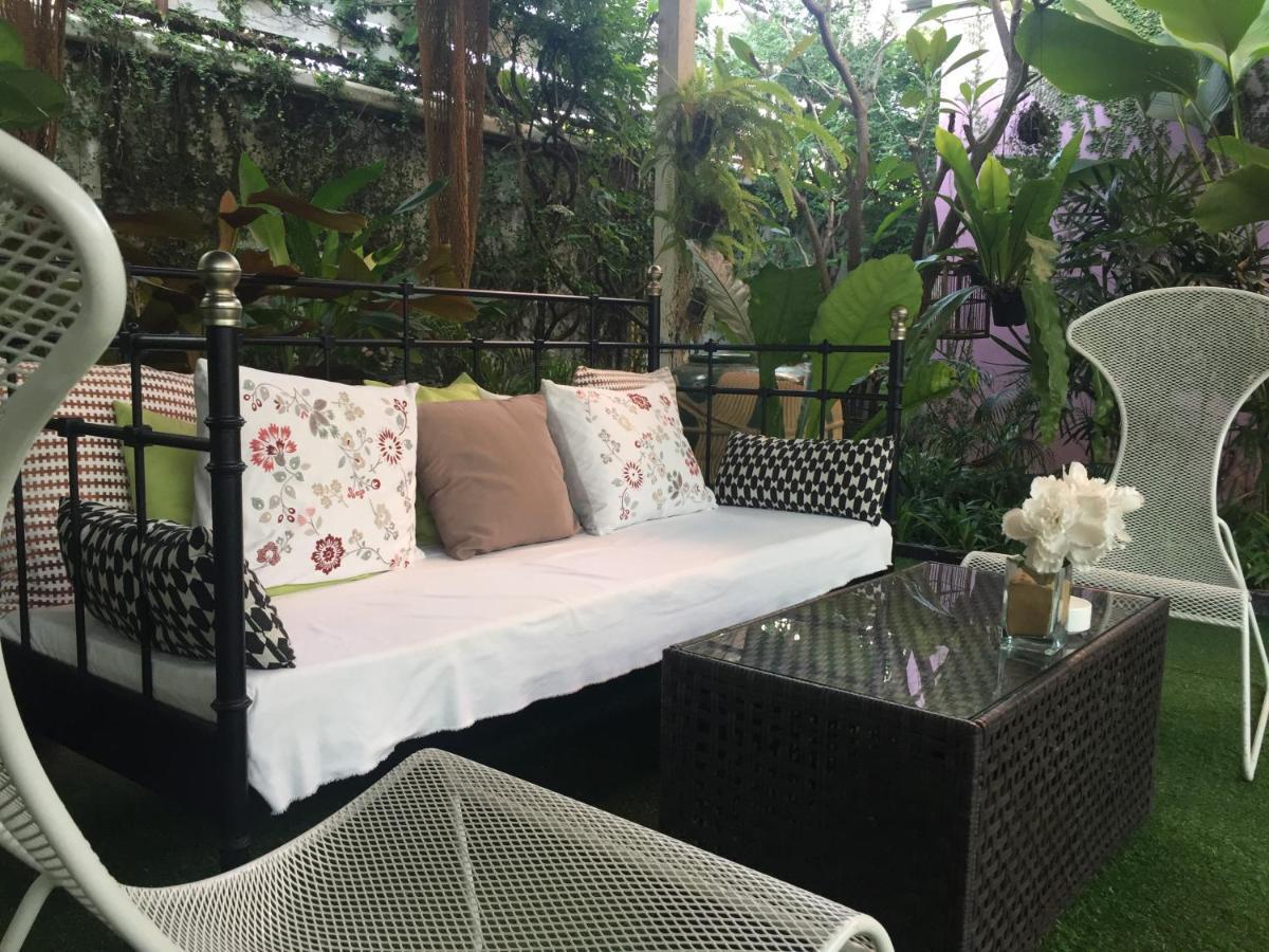 Issara House Bangkok Otel Dış mekan fotoğraf