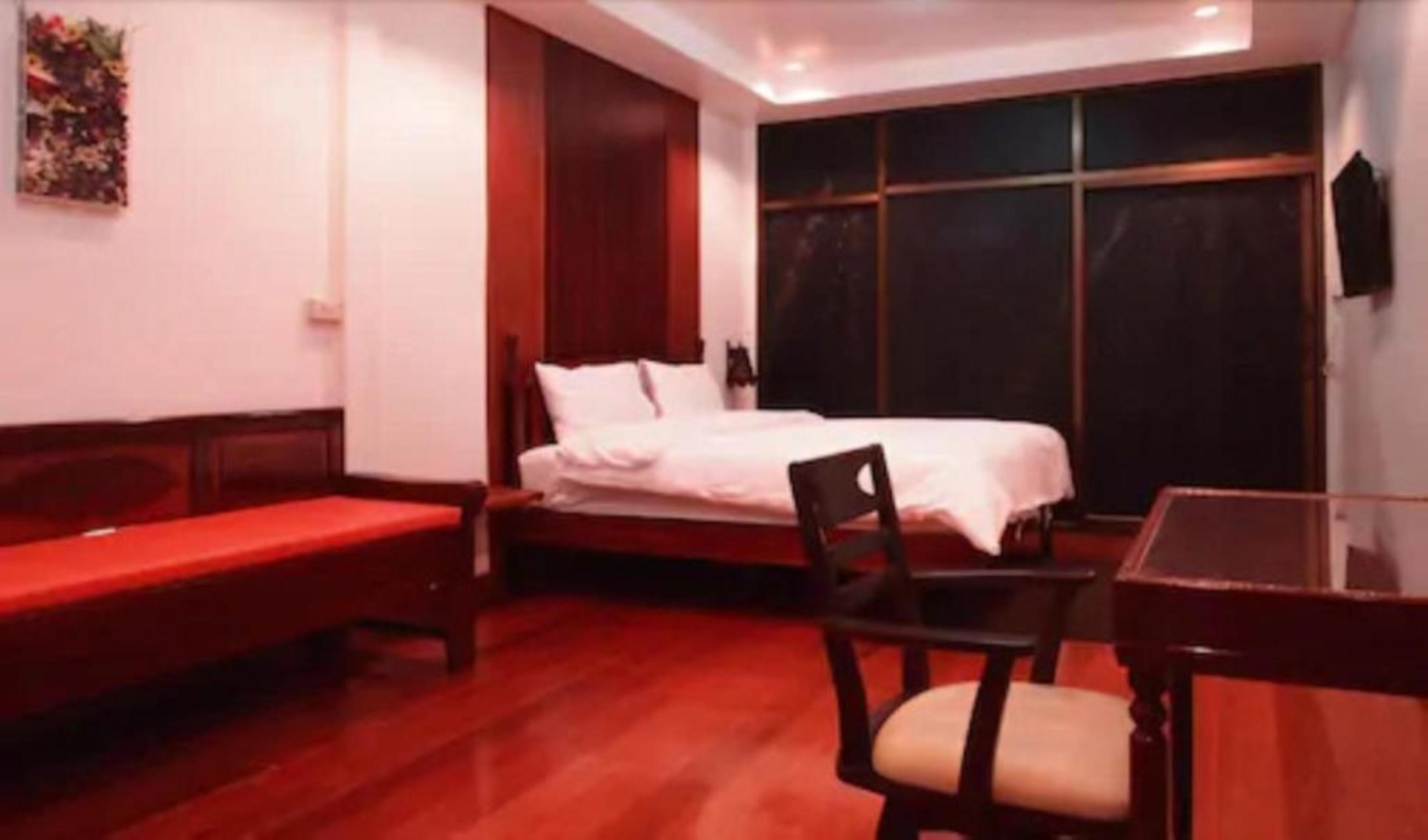 Issara House Bangkok Otel Dış mekan fotoğraf