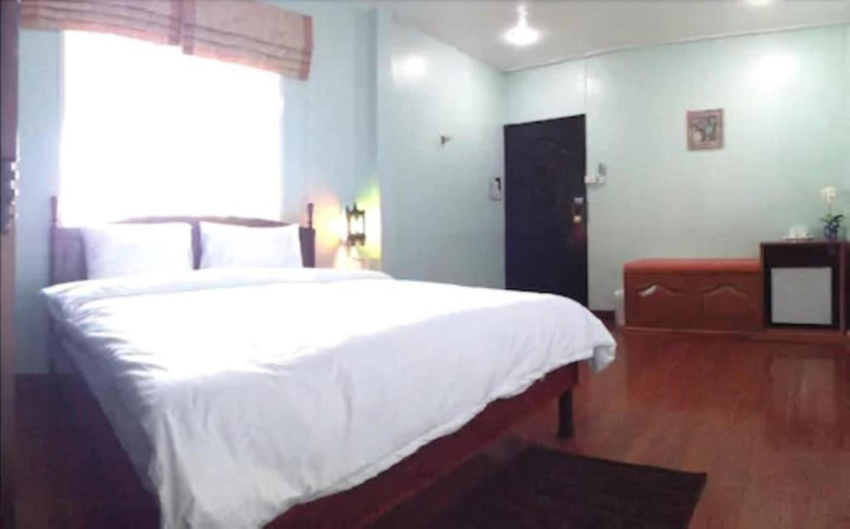 Issara House Bangkok Otel Dış mekan fotoğraf
