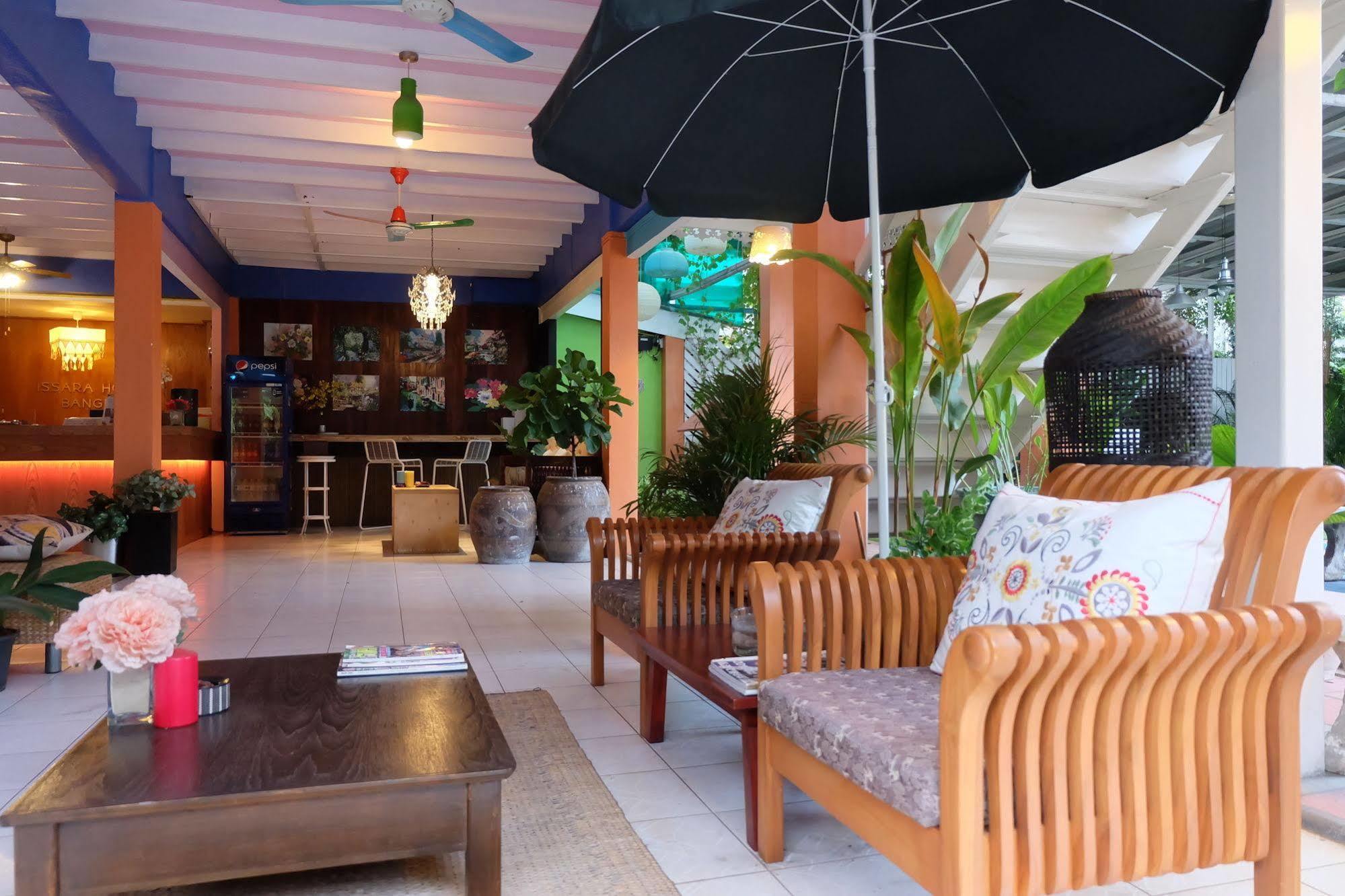 Issara House Bangkok Otel Dış mekan fotoğraf